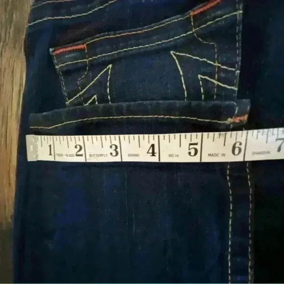 True Religion Lizzy Dark Wash Cropped Jeans Size 26 - Picture 12 of 12